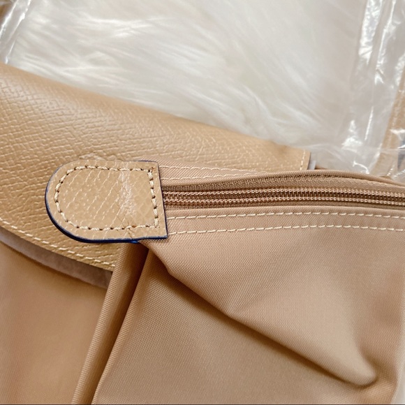 Longchamp Le Pliage Club Tote. Large - Picture 4 of 9